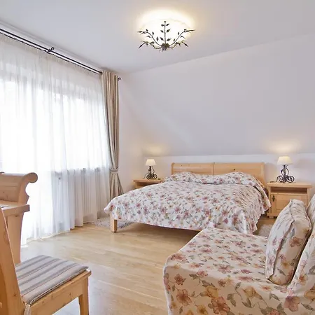 Kominiarski Wierch Oda ve Kahvaltı 4*