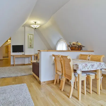 Kominiarski Wierch 4*