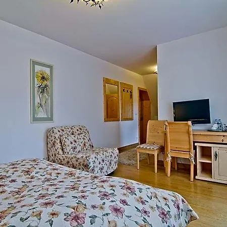 Kominiarski Wierch Oda ve Kahvaltı 4*